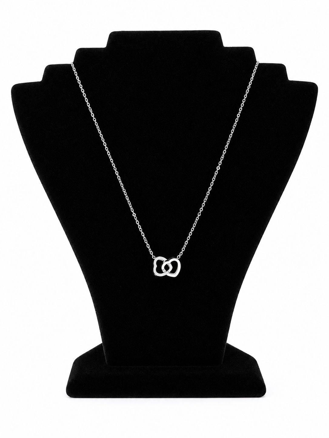 COLLAR PLATEADO CON DIJE DOS CORAZONES CRUZADOS